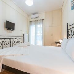 Отель Elegant Home in Quiet Street Греция, Афины - отзывы, цены и фото номеров - забронировать отель Elegant Home in Quiet Street онлайн комната для гостей фото 3