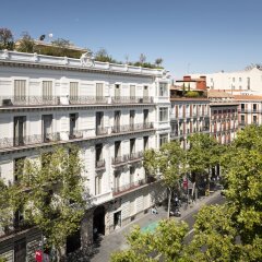Отель Petit Palace Embassy Serrano балкон