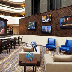 Отель Embassy Suites Los Angeles - International Airport/North США, Лос-Анджелес - отзывы, цены и фото номеров - забронировать отель Embassy Suites Los Angeles - International Airport/North онлайн гостиничный бар