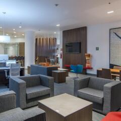 Отель Holiday Inn Express Puebla гостиничный бар