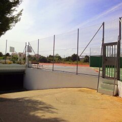 Отель Suitur Alorda Park спортивное сооружение