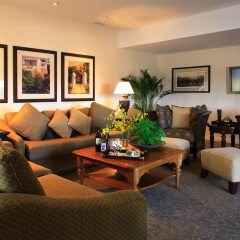 West Beach Inn, a Coast Hotel интерьер отеля фото 2