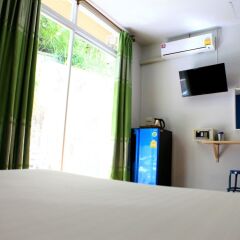 Отель Sea Host Inn Таиланд, Пхукет - отзывы, цены и фото номеров - забронировать отель Sea Host Inn онлайн удобства в номере фото 2