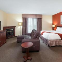 Отель Ramada Plaza by Wyndham Gatineau/Manoir du Casino Канада, Гатино - отзывы, цены и фото номеров - забронировать отель Ramada Plaza by Wyndham Gatineau/Manoir du Casino онлайн комната для гостей фото 2