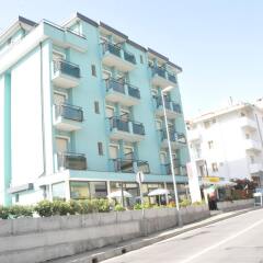 Отель Residence Acqua Suite Marina городской автобус