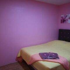 Отель Pa Chalermchai Guesthouse Бангкок комната для гостей