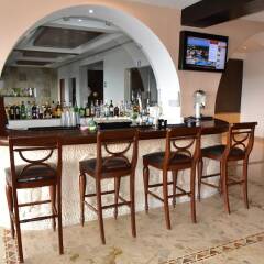 Отель Sunset Fishermen Beach Resort Плая-дель-Кармен гостиничный бар