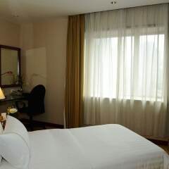 Отель Jianguo Hotel Shanghai Китай, Шанхай - отзывы, цены и фото номеров - забронировать отель Jianguo Hotel Shanghai онлайн сейф в номере
