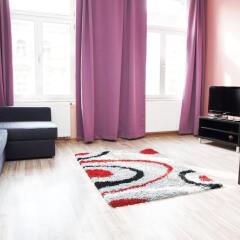 Апартаменты Royal Bellezza Apartments комната для гостей