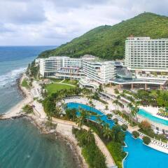 Отель JW Marriott Hotel Sanya Dadonghai Bay Китай, Санья - отзывы, цены и фото номеров - забронировать отель JW Marriott Hotel Sanya Dadonghai Bay онлайн бассейн