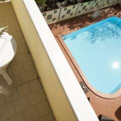 Отель Astoria Suite Hotel Италия, Римини - 9 отзывов об отеле, цены и фото номеров - забронировать отель Astoria Suite Hotel онлайн балкон