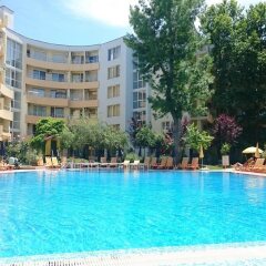 Отель Yassen Holiday Village Солнечный берег бассейн