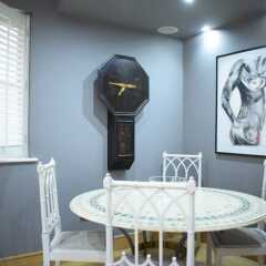 Апартаменты Beautiful Kensington 2 Bedroom Luxury Apartment Лондон в номере