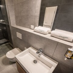 Отель Letna Garden Suites Чехия, Прага - отзывы, цены и фото номеров - забронировать отель Letna Garden Suites онлайн ванная