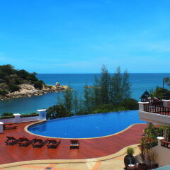 Отель The Baiyoke Seacoast Resort с домашними животными