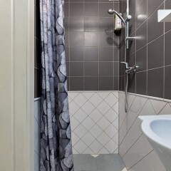 Гостиница RentalSPb with Private entrance в Санкт-Петербурге отзывы, цены и фото номеров - забронировать гостиницу RentalSPb with Private entrance онлайн Санкт-Петербург ванная