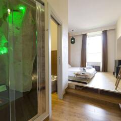 Отель iRooms Pantheon & Navona Италия, Рим - 2 отзыва об отеле, цены и фото номеров - забронировать отель iRooms Pantheon & Navona онлайн ванная