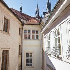 Отель Cathedral Prague Apartments Чехия, Прага - отзывы, цены и фото номеров - забронировать отель Cathedral Prague Apartments онлайн балкон