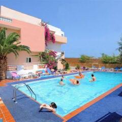 Primavera Beach Hotel Studios & Apartments бассейн фото 3