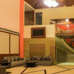 Отель Dee Marks Hotel & Resorts Индия, Нью-Дели - отзывы, цены и фото номеров - забронировать отель Dee Marks Hotel & Resorts онлайн интерьер отеля