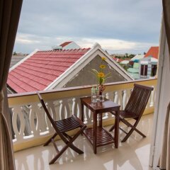 Отель Han Huyen Homestay балкон