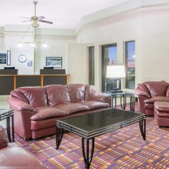 Super 8 by Wyndham Casper West by the River in Casper, United States of America from 116$, photos, reviews - zenhotels.com guestroom