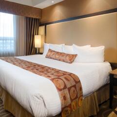 Отель Best Western Premier Freeport Inn Calgary Airport Канада, Калгари - отзывы, цены и фото номеров - забронировать отель Best Western Premier Freeport Inn Calgary Airport онлайн комната для гостей фото 4