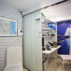 Отель Palacios Rooms by SingularStays Испания, Валенсия - отзывы, цены и фото номеров - забронировать отель Palacios Rooms by SingularStays онлайн интерьер отеля