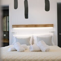 Отель Alafropetra Luxury Suites Греция, Остров Санторини - отзывы, цены и фото номеров - забронировать отель Alafropetra Luxury Suites онлайн комната для гостей фото 3