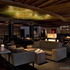 Отель The Alpina Gstaad гостиничный бар