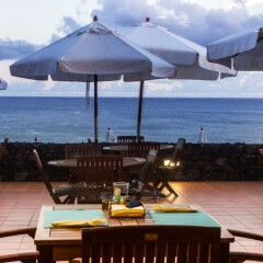 Отель Caloura Hotel Resort Португалия, Агуа-де-Пау - 3 отзыва об отеле, цены и фото номеров - забронировать отель Caloura Hotel Resort онлайн балкон