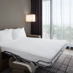 AC Hotel by Marriott Kingston Jamaica комната для гостей