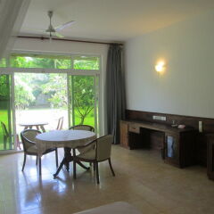 Raja Beach Hotel интерьер отеля