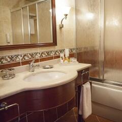 Bilek Istanbul Hotel ванная