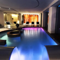 Отель Allegroitalia Golden Palace бассейн