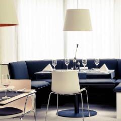 Отель AZIMUT Hotel Nuremberg Германия, Нюрнберг - 5 отзывов об отеле, цены и фото номеров - забронировать отель AZIMUT Hotel Nuremberg онлайн интерьер отеля фото 2