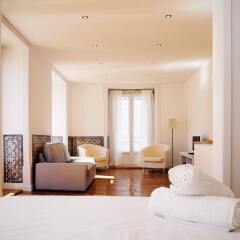 Отель GS Chiado Boutique Studios and Suites Лиссабон комната для гостей фото 2