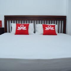 Отель ZEN Rooms Union Place комната для гостей