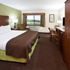 AmericInn by Wyndham Hartford SD in Canistota, United States of America from 128$, photos, reviews - zenhotels.com guestroom photo 5