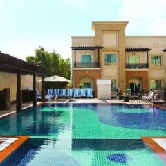 Отель One to One Mughal suites бассейн