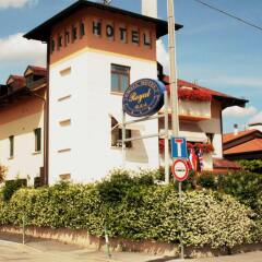 Отель Small Hotel Royal Италия, Падуя - отзывы, цены и фото номеров - забронировать отель Small Hotel Royal онлайн детские мероприятия