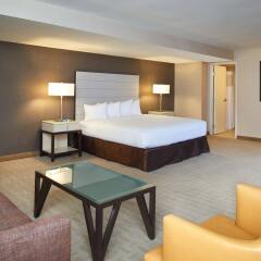 Отель Hilton Los Angeles Airport США, Лос-Анджелес - 10 отзывов об отеле, цены и фото номеров - забронировать отель Hilton Los Angeles Airport онлайн комната для гостей фото 3