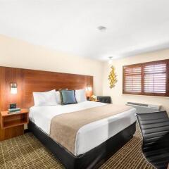 Отель Ellis Island Casino Hotel & Brewery США, Лас-Вегас - отзывы, цены и фото номеров - забронировать отель Ellis Island Casino Hotel & Brewery онлайн комната для гостей фото 5