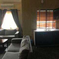 Отель Pentagon Luxury Suites Enugu Нигерия, Энугу - отзывы, цены и фото номеров - забронировать отель Pentagon Luxury Suites Enugu онлайн в номере