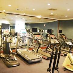 DoubleTree by Hilton Hotel Shanghai - Pudong фитнесс-зал фото 3