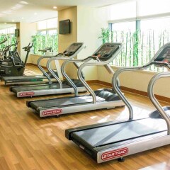 Отель Novotel Shanghai Atlantis фитнесс-зал фото 3