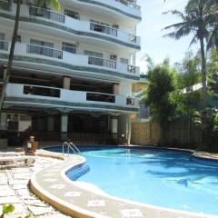 Отель Grand Boracay Resort Филиппины, остров Боракай - отзывы, цены и фото номеров - забронировать отель Grand Boracay Resort онлайн бассейн фото 2