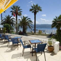 B&B Yüzbasi Beach Hotel Мармарис бассейн фото 2