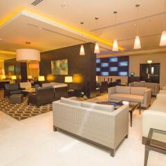Отель Holiday Inn Express Dubai Airport ОАЭ, Дубай - - забронировать отель Holiday Inn Express Dubai Airport, цены и фото номеров интерьер отеля фото 2