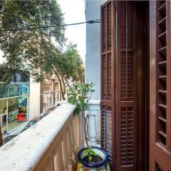 Отель Luxury Apartment near Diagonal Испания, Барселона - отзывы, цены и фото номеров - забронировать отель Luxury Apartment near Diagonal онлайн балкон